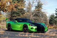  Dodge Viper      